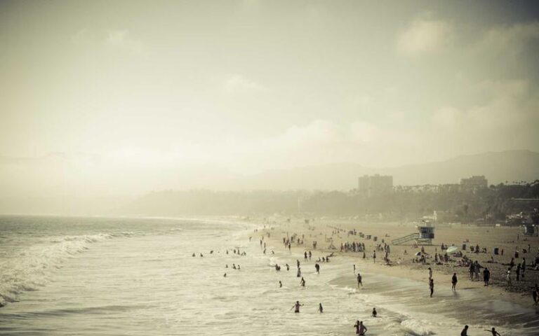 How to prepare a print file: bleeds, margins, and CMYK